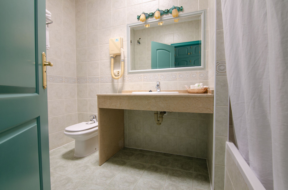 Habitación triple - Hostal Manolo